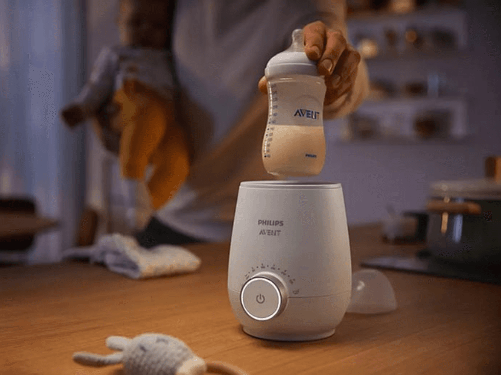 Cách hâm nóng sữa mẹ để tủ lạnh bí quyết của các mẹ bỉm “siêu” đảm đang