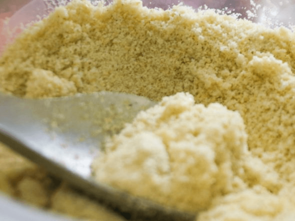 Cách làm mèn mén của người Mông món ăn “giữ chân” thực khách phương xa