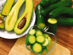 cách chọn mua quả bơ ngon