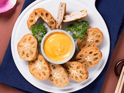 cách làm củ sen kẹp thịt chiên giòn