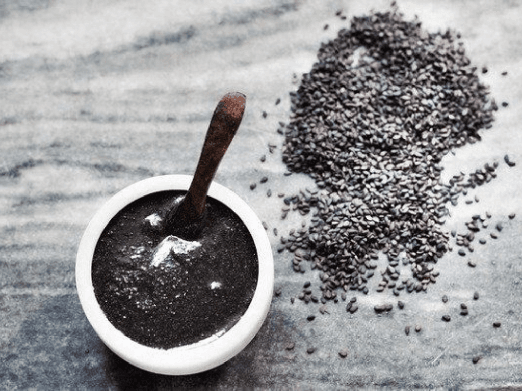 Cách sử dụng mè đen tốt nhất tiết lộ công thức "gia truyền" giúp tóc đen mượt