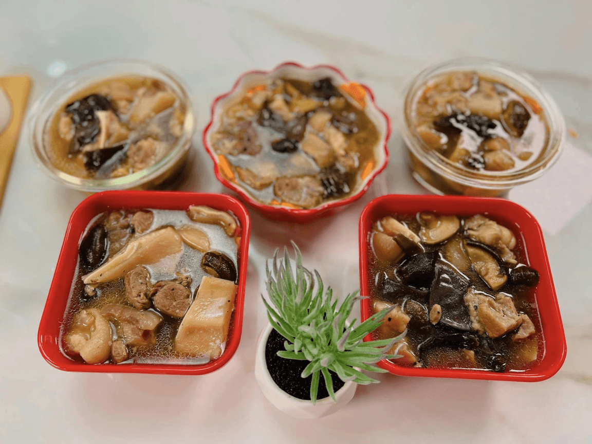 Cách nấu đông chân giò ngày Tết món ăn truyền thống “gói ghém” hương quê