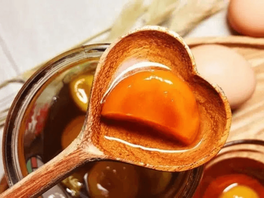 Cách ngâm trứng gà với mật ong bí kíp "trường sinh bất lão" cho phái đẹp