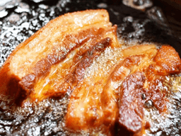 cách làm thịt heo quay bằng chảo