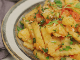 cách xào khoai tây với cà chua