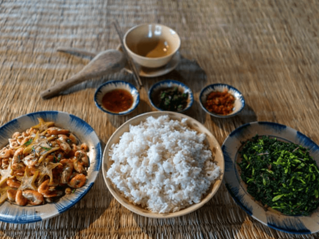 Lá đu đủ xào với gì thì ngon để "đánh lừa" trẻ con ăn rau? Tuyệt chiêu mẹ bỉm