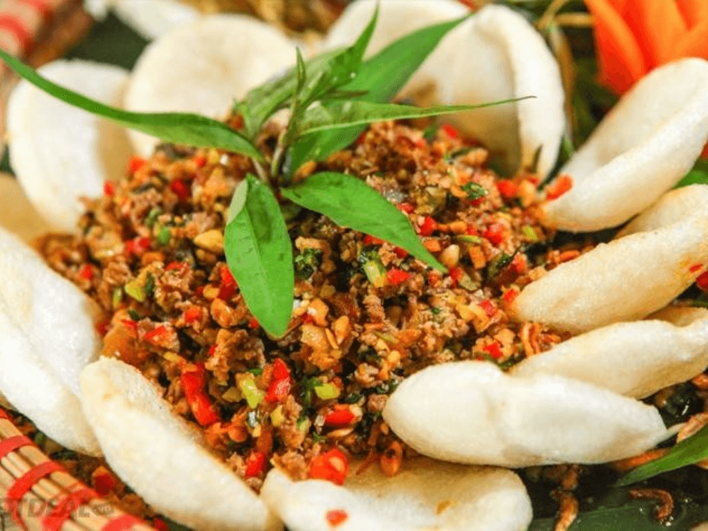 Cách làm chim bồ câu xào hành răm trị dứt điểm "chứng chán ăn" của cả nhà