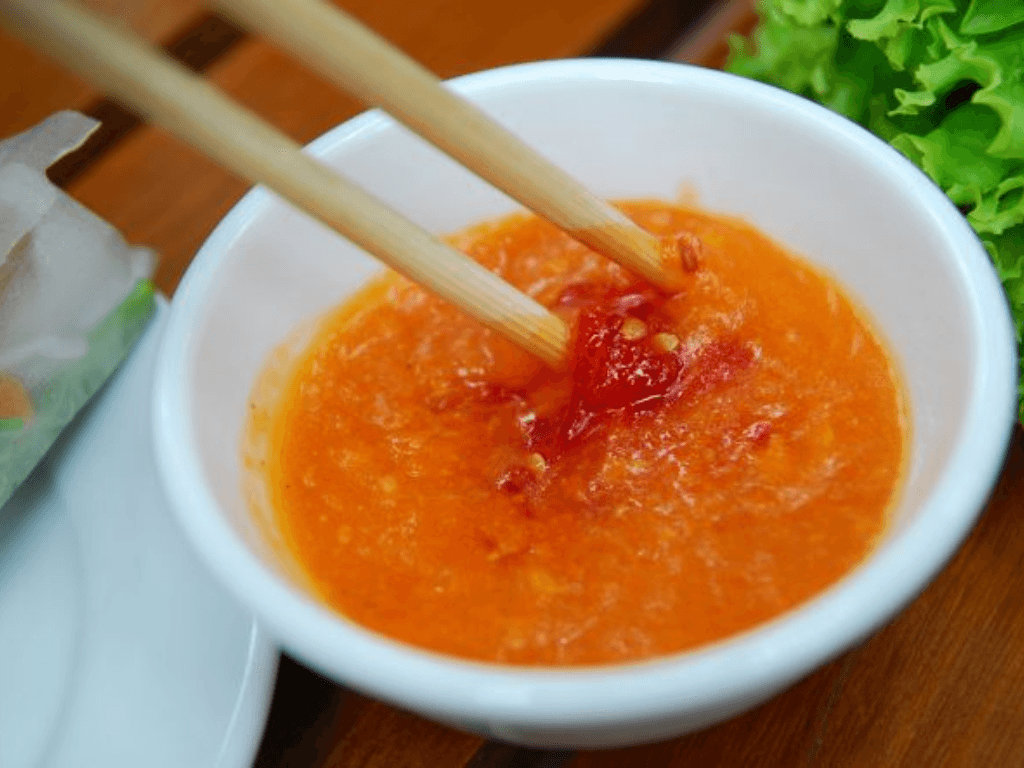Cách làm nước chấm nem lụi Đà Nẵng giúp bạn bán đắt hàng “như tôm tươi"