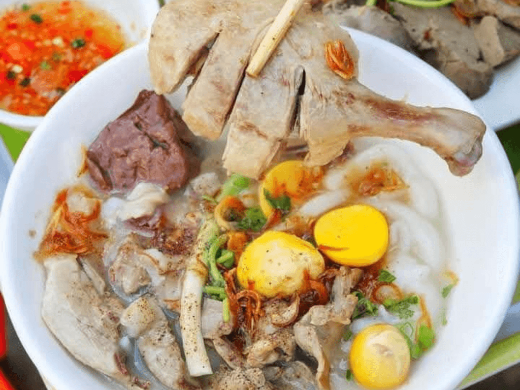 Cách nấu Bánh canh bột xắt kiểu miền Tây cùng thịt vịt dai ngon “nuốt lưỡi”