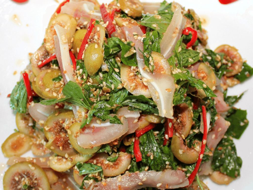 Cách làm nộm sung chua ngọt xử lý loại quả “chát xít” thành món ngon