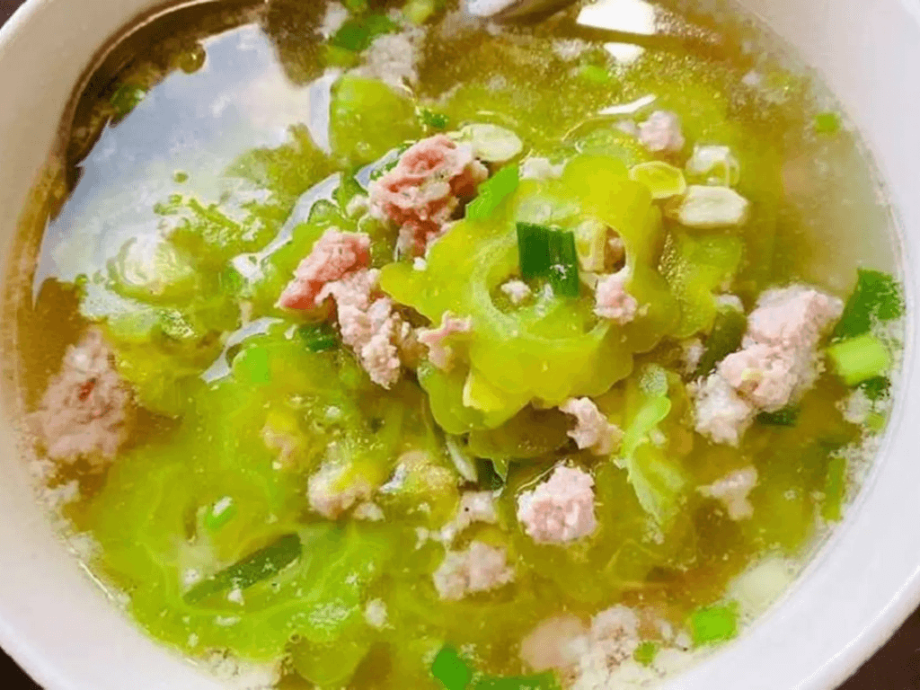 Cách làm canh khổ qua nấu thịt bằm ăn là ghiền không cần nhăn mặt vì đắng
