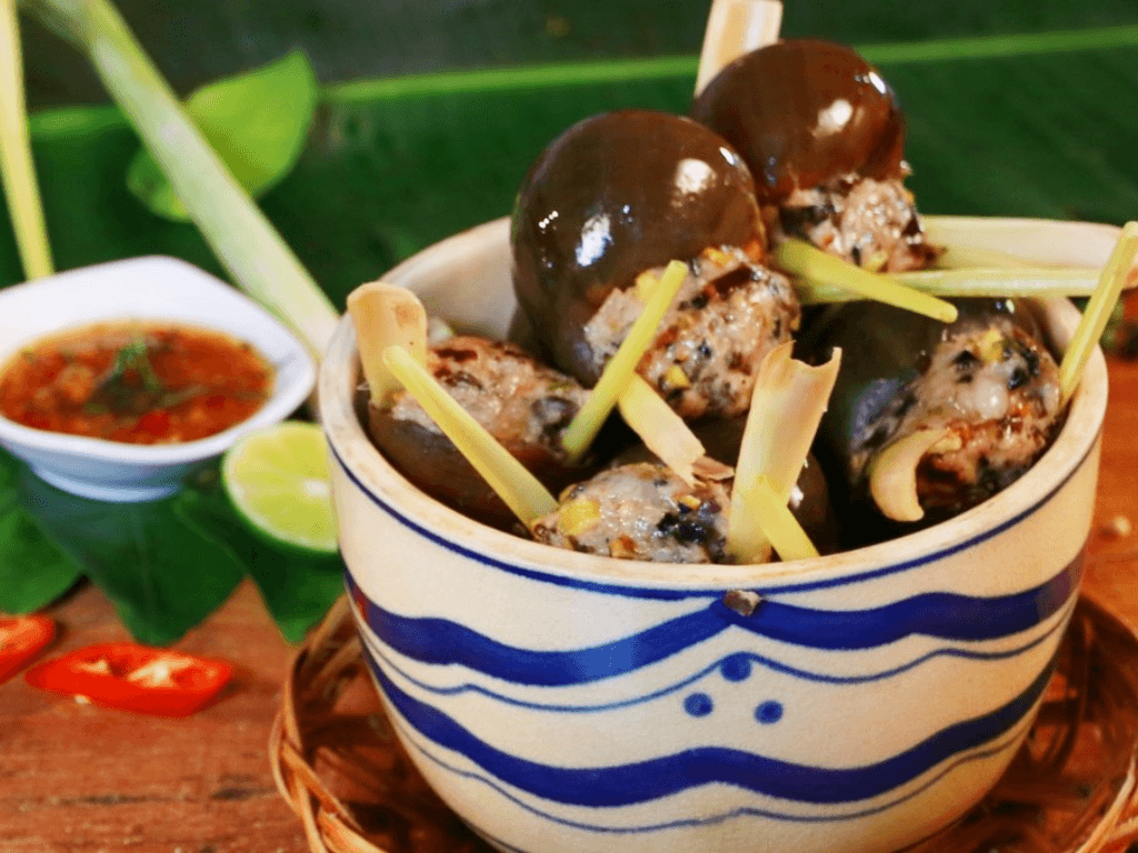 Cách làm ốc bươu nhồi thịt 100% không bị tuột không bị tanh của đầu bếp