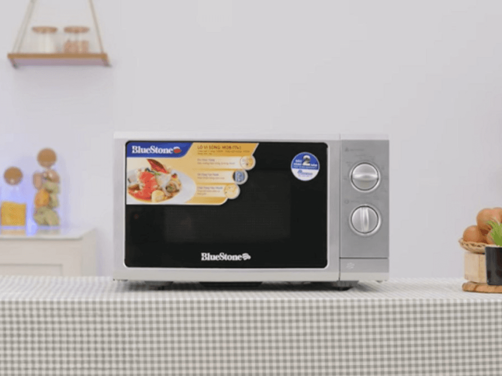 Cách dùng lò vi sóng Bluestone "nhanh như cắt" biến đồ ăn nguội thành siêu phẩm