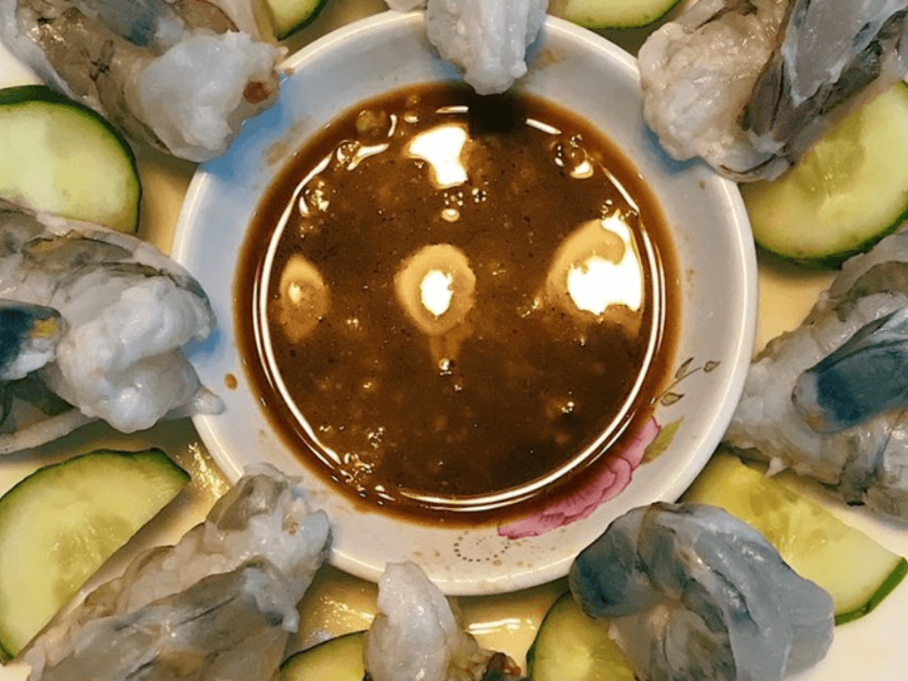 Cách làm tôm tái mù tạt ăn liền 3 con vẫn chưa đã bí quyết nằm ở nước chấm