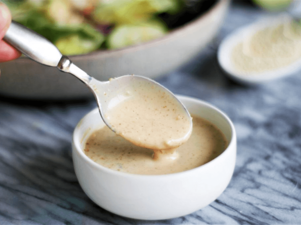 Làm sốt sữa chua trộn salad ngon “đắm đuối” ai ăn cũng hỏi xin công thức