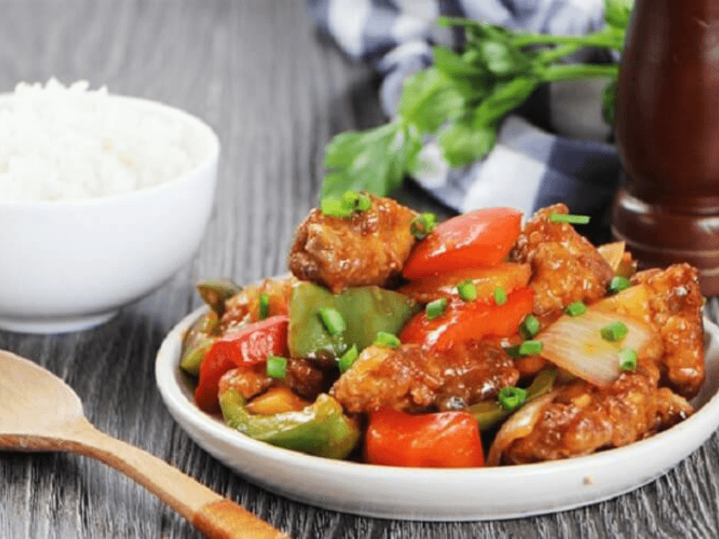 Làm thịt lợn xào ớt chuông "phù phép" bữa tối thêm rực rỡ sắc màu và dinh dưỡng