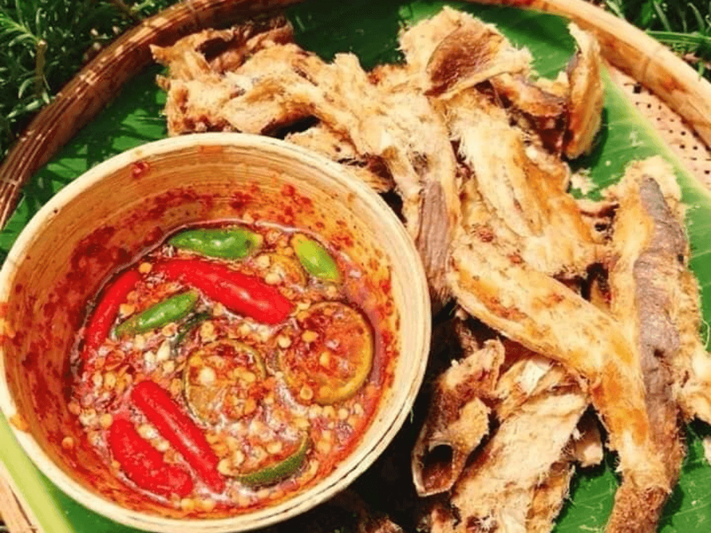 Cách nướng cá đuối khô ngon làm mồi nhậu hết sẩy ai ăn cũng “khen nấy khen để”