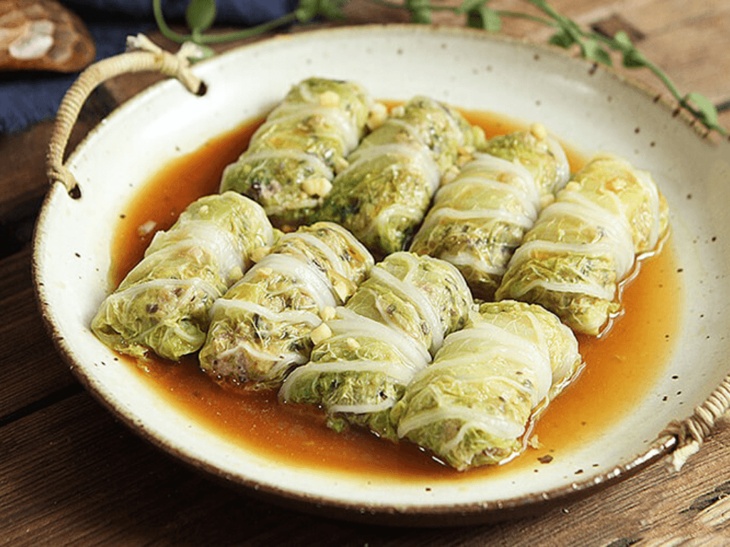 Cách làm món bắp cải cuộn thịt thấm vị tuyệt đỉnh ăn kiêng vẫn mê “tít thò lò”