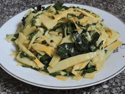 cách làm măng xào lá lốt