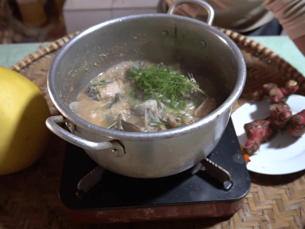 Cách làm cá nheo om riềng mẻ thử ngay “chiêu” này đảm bảo không tanh không nhớt