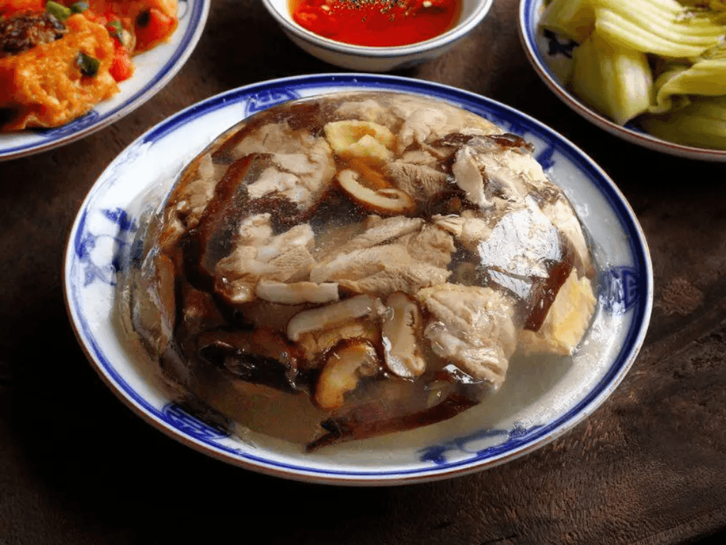 Cách làm thịt gà nấu đông thạch trong thịt ngọt mềm chuẩn vị Tết miền Bắc