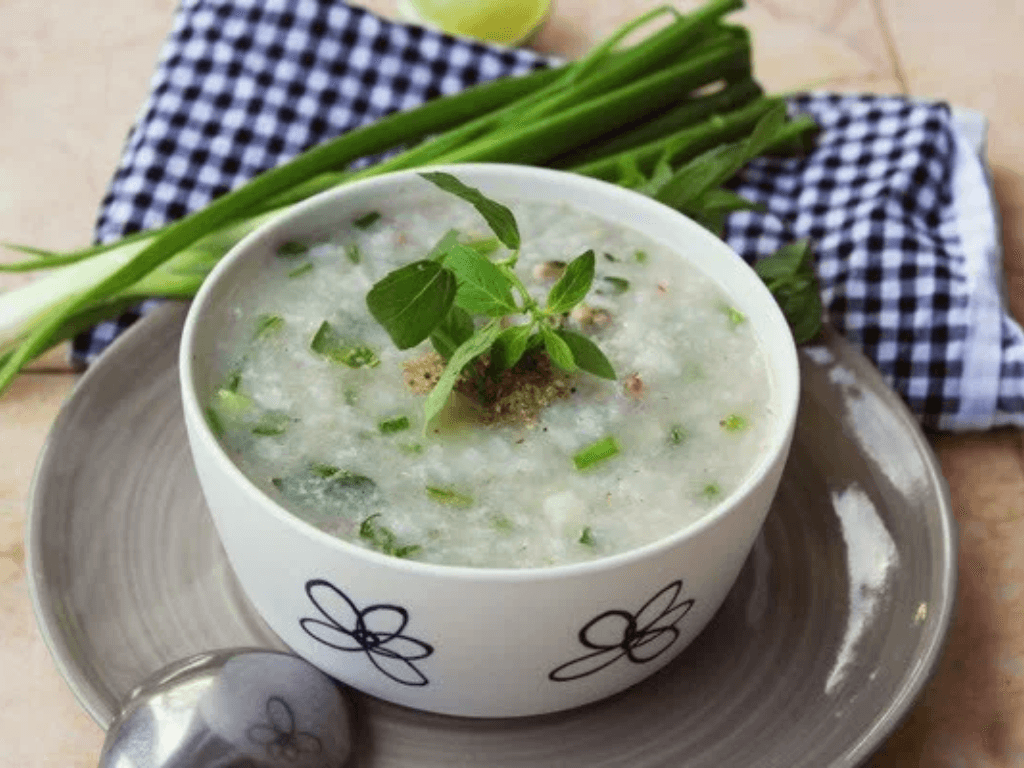 Nấu cháo thịt bằm cho người bệnh tăng đề kháng “cấp tốc” mùa dịch thử ngay