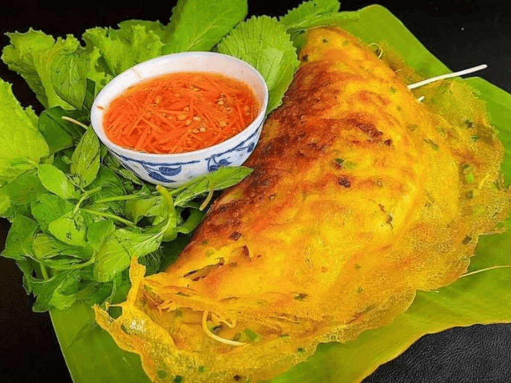 Cách làm bánh xèo chay giòn tan nhân nấm tươi ngon không thua gì món mặn