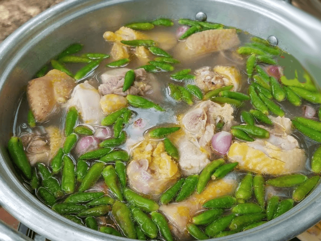 Cách nấu lẩu gà ớt hiểm chua cay công thức khiến nhà hàng phải 'sập tiệm'