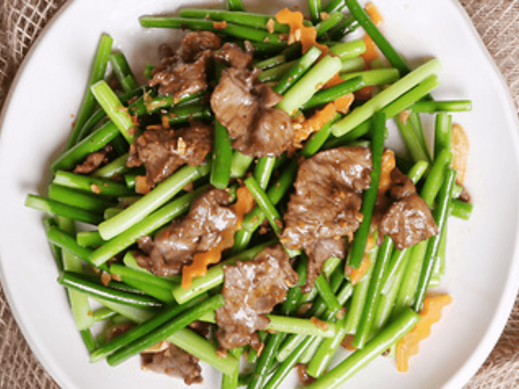 Cách làm ngồng tỏi xào bò phiên bản 'đã ăn là ghiền' ăn mùa nào cũng hợp