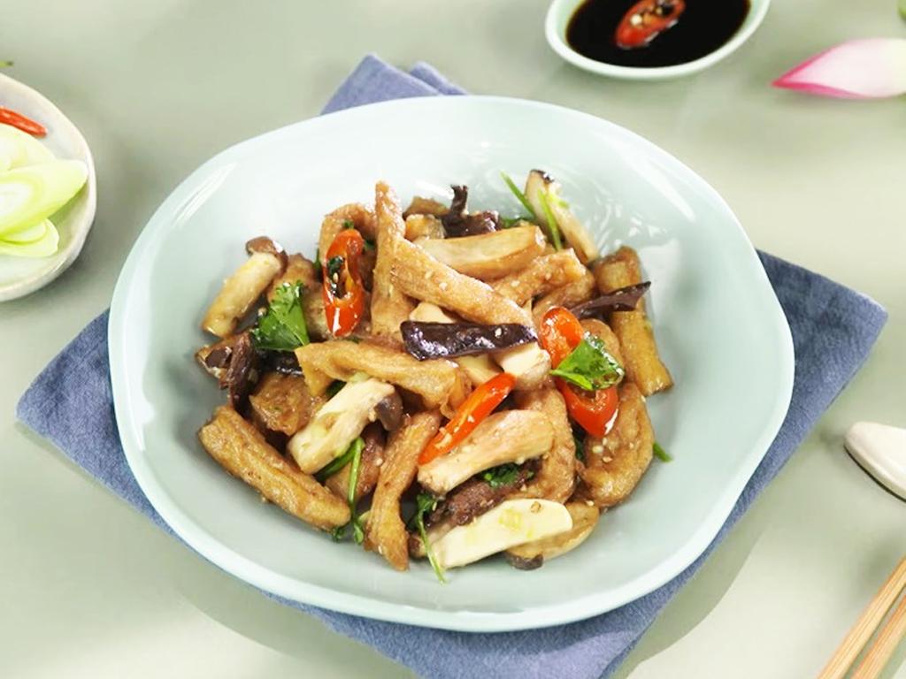 Cách làm tàu hủ ky kho chay thơm nức mũi, “hết veo” nồi cơm