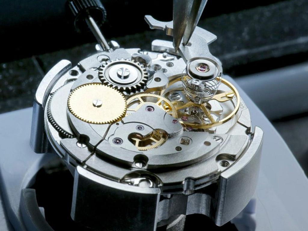 Cách chỉnh đồng hồ cơ nhanh chậm “chuẩn không cần chỉnh”