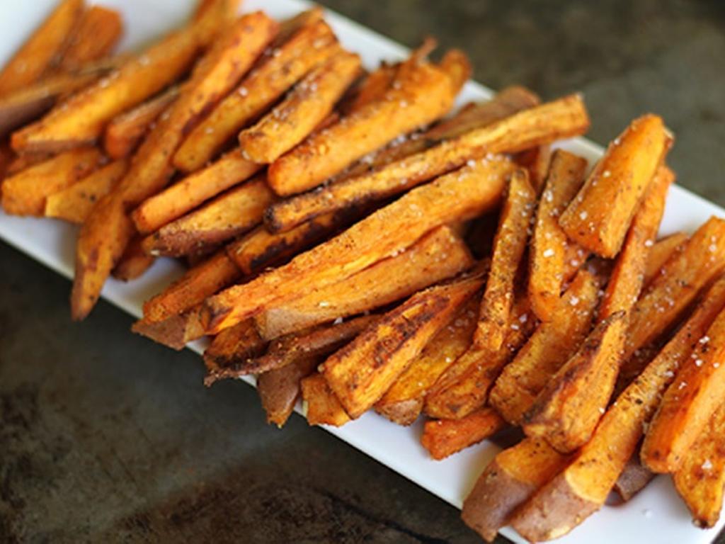 Cách làm khoai môn chiên nước mắm giòn rụm, ăn vặt là "hết ý"