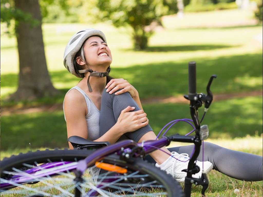 Cơn đau thường gặp khi mới đi xe đạp "khó chịu" xử sao cho đúng?