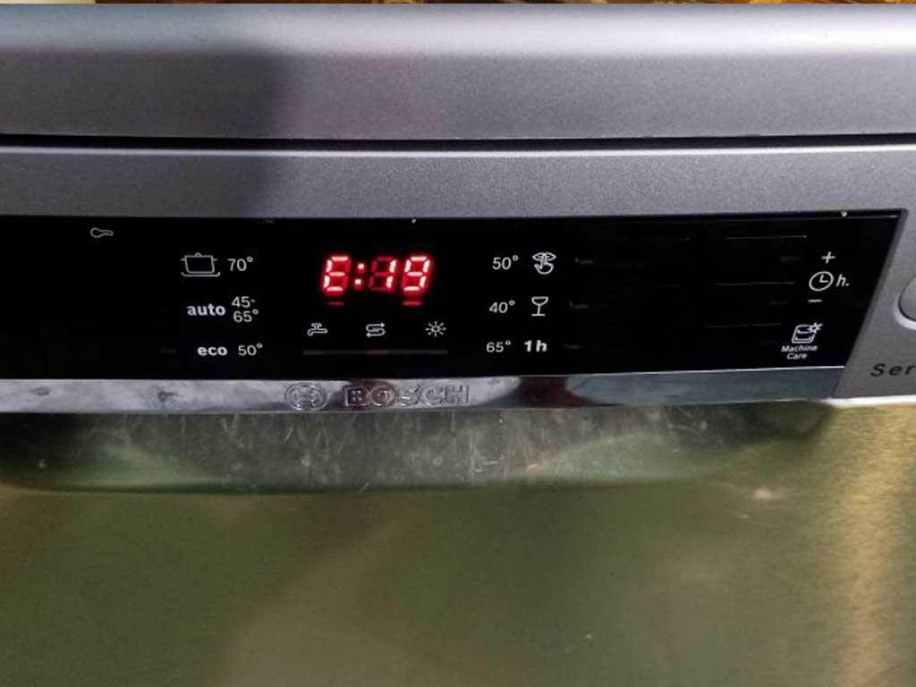 Máy rửa chén Bosch báo lỗi E19 "bí kíp" xử gọn tại nhà