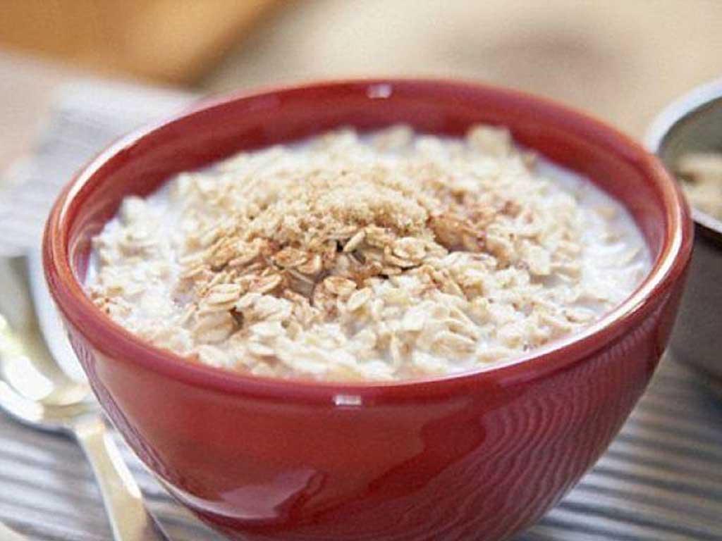 Cách nấu cháo yến mạch giảm cân "no lâu không mập"