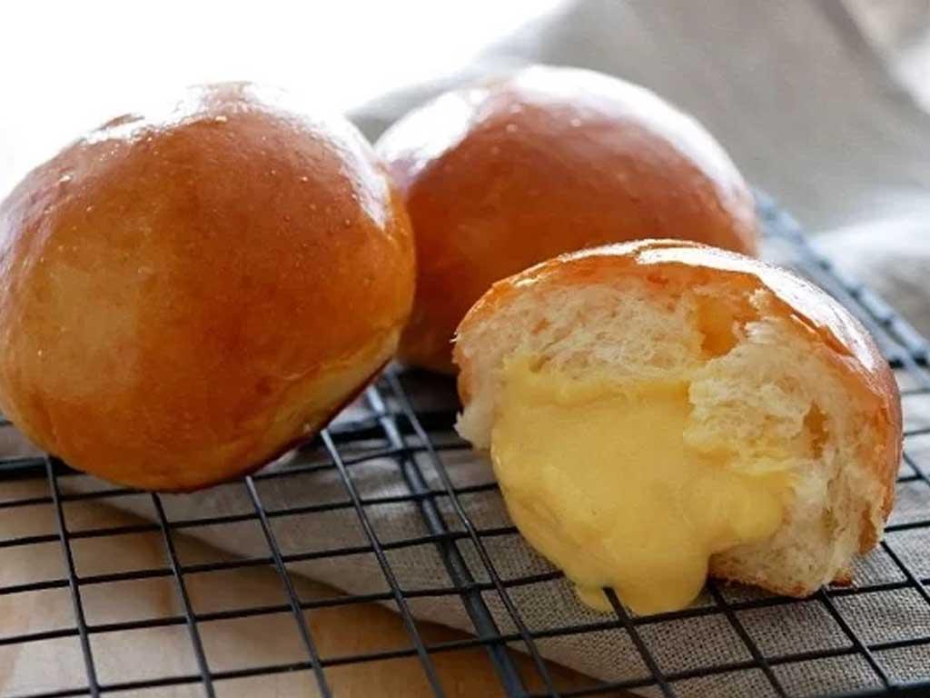 Cách làm bánh mì kem trứng "béo ngậy tan chảy"