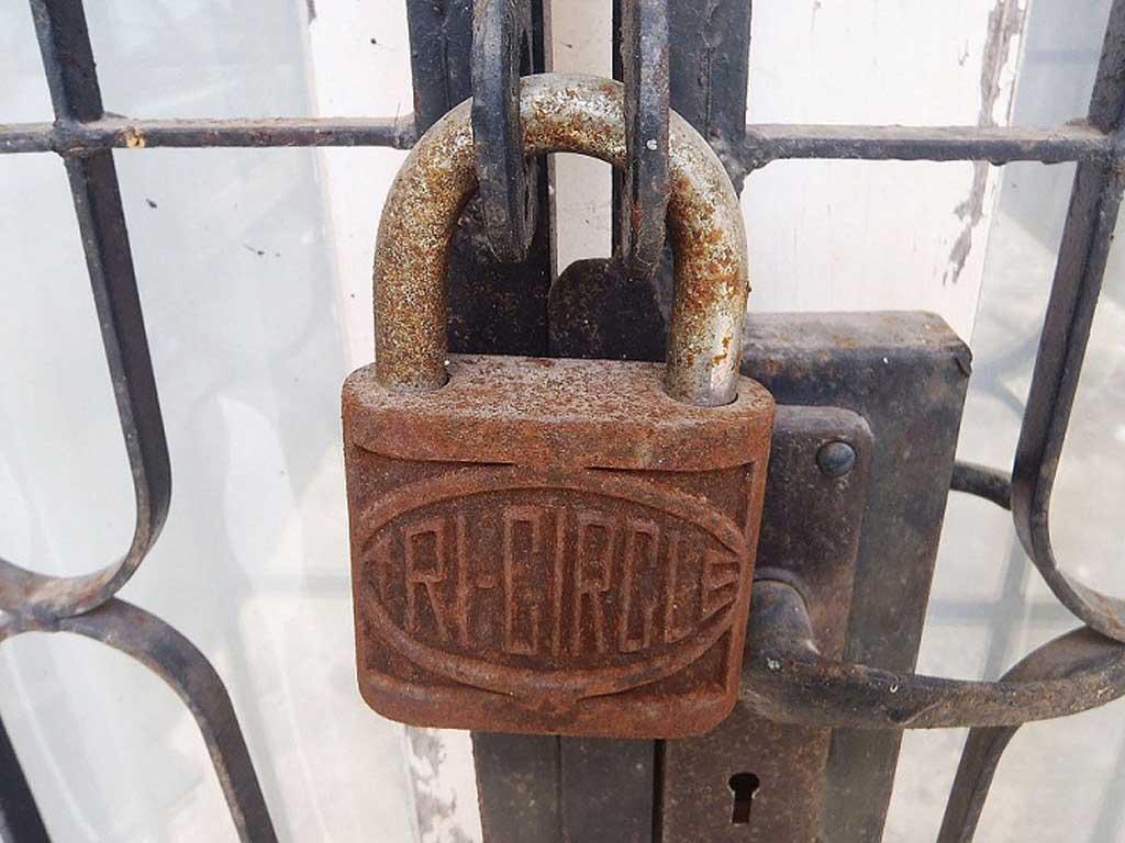 Cách xử lý ổ khoá bị rỉ sét cứng đầu mở 1 phát ăn ngay khỏi thay mới tốn tiền