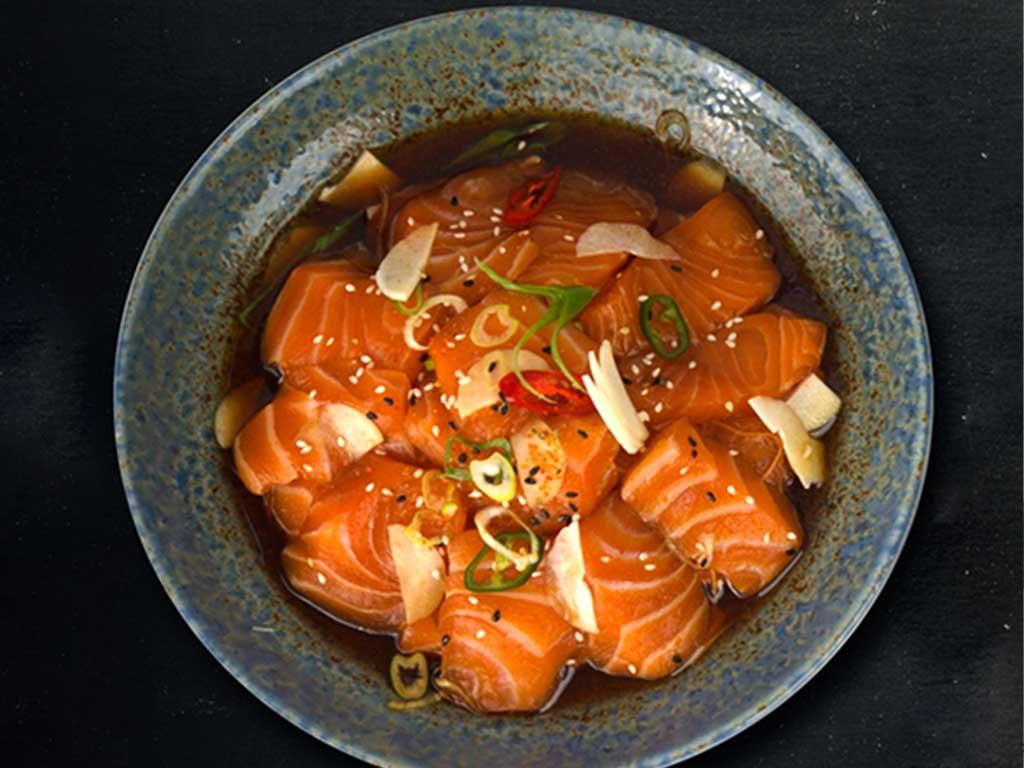 Cách làm cá hồi ngâm tương chuẩn Hàn 3 bước ăn hoài không ngán, vị siêu cuốn