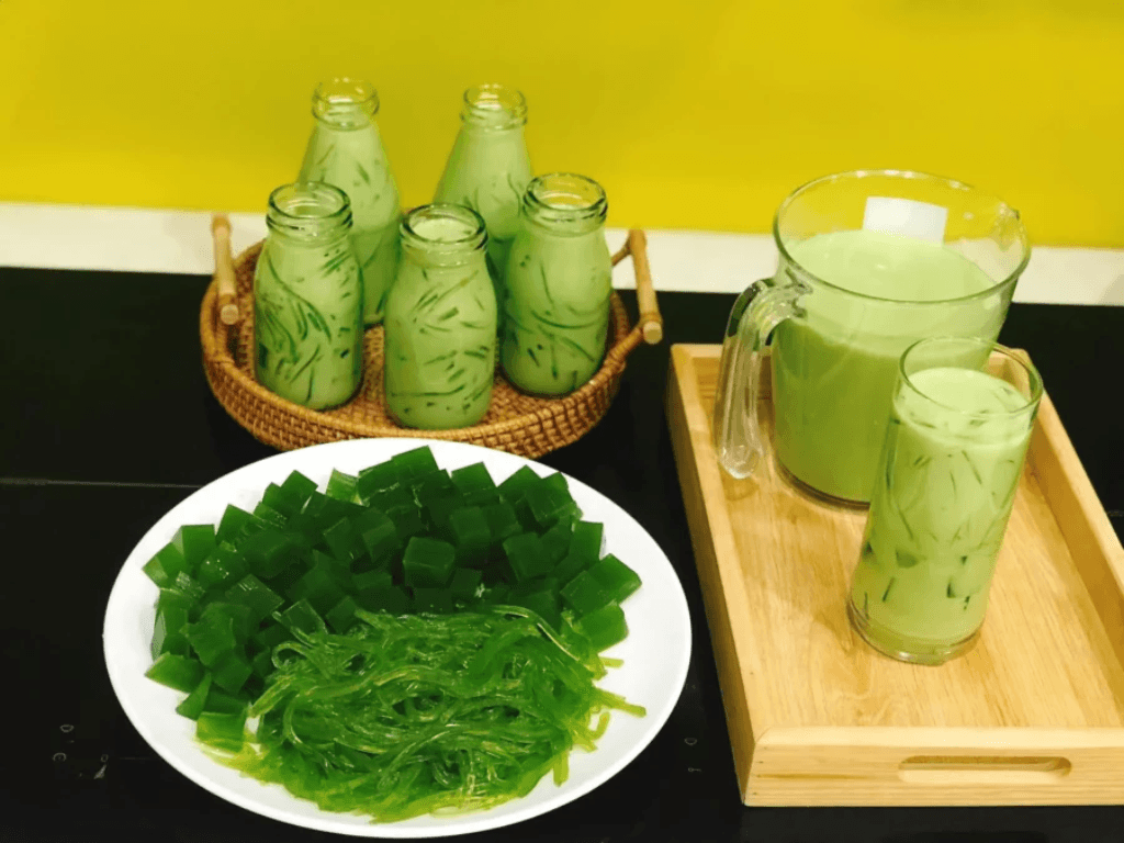 Cách làm trà sữa Thái xanh béo mịn chuẩn vị Thái Lan, uống là mê "tới bến"