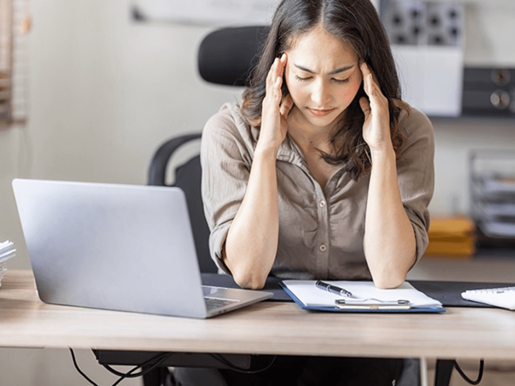 Cách chữa đau đầu khi ngủ trưa dậy: Đánh bay cơn nhức đầu trong 3 phút