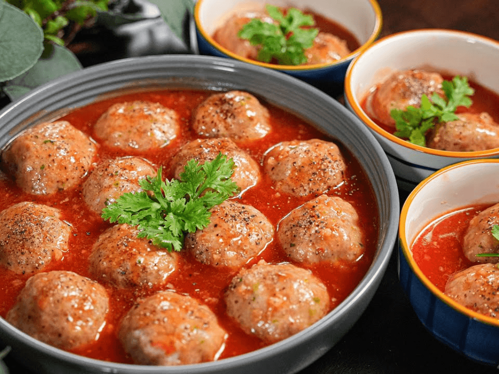 Cách làm xíu mại truyền thống mềm mọng “thấm sốt” chuẩn vị người Hoa xưa