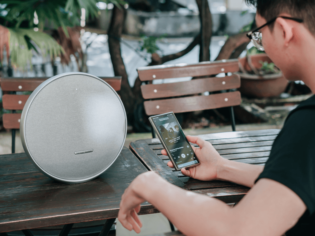 Kết nối loa Harman Kardon với điện thoại 3 cách cực nhanh ít ai biết
