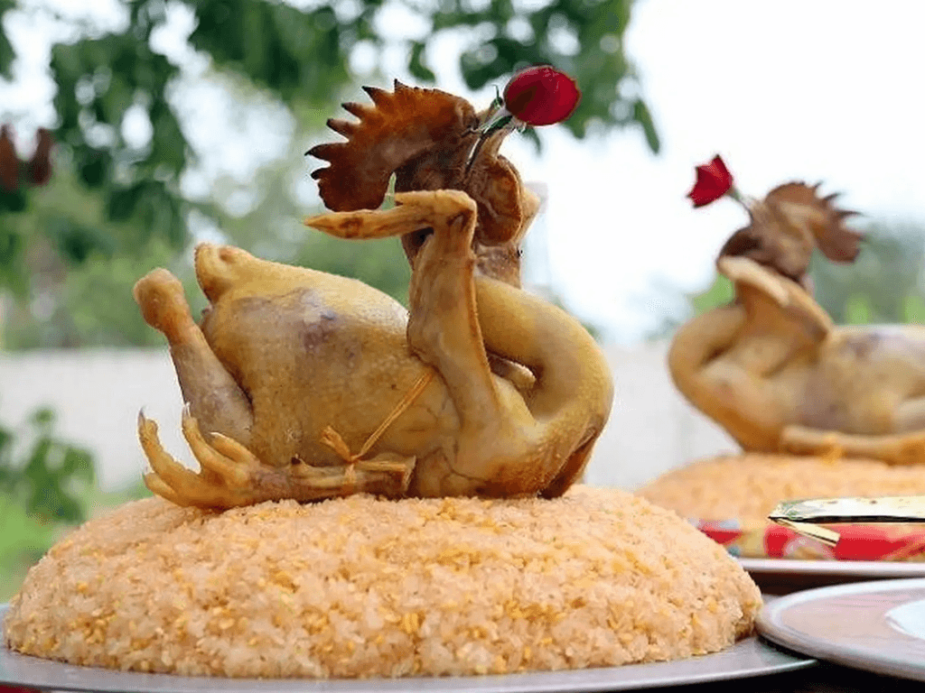 Cách luộc gà cúng không bị đen đầu: Bí quyết “cha truyền con nối”