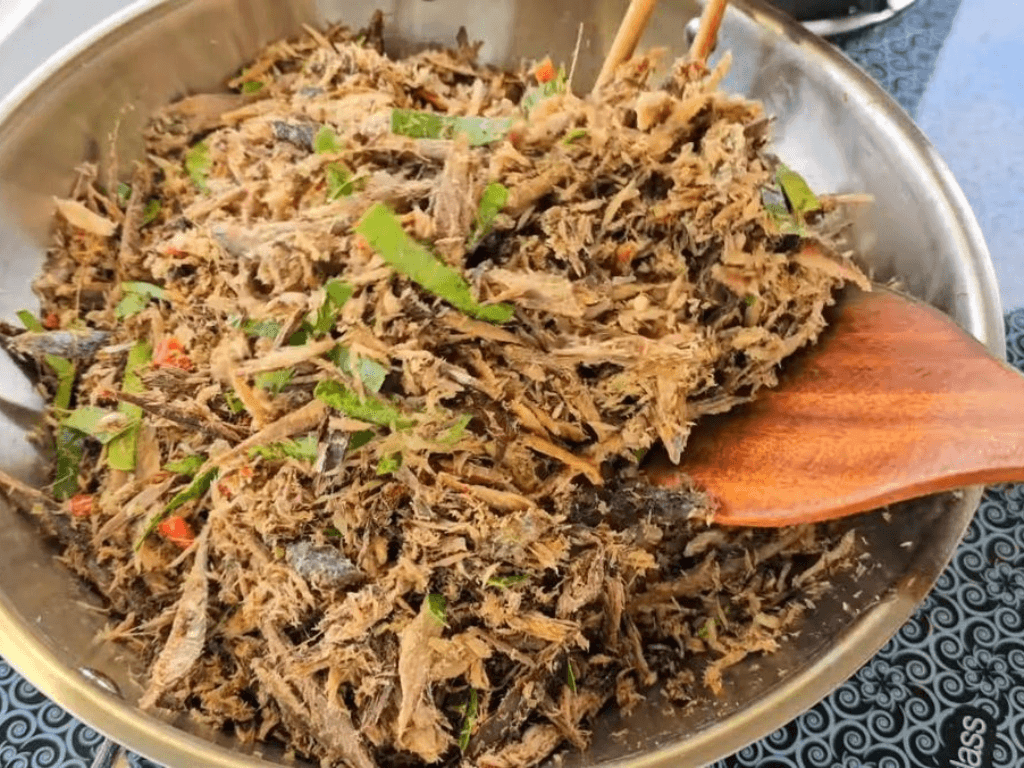 Cách nấu cà đắng với cá khô: Món dân dã nhưng “hao cơm” cực kỳ
