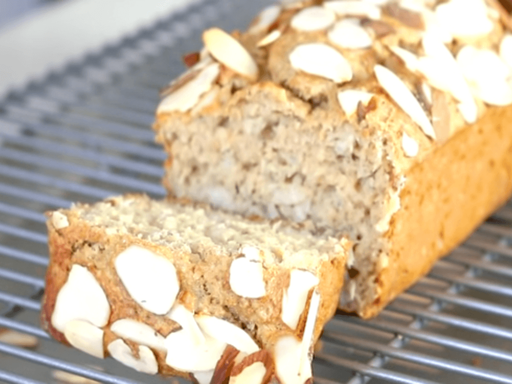 Cách làm bánh chuối yến mạch sữa chua: Món ăn vặt healthy, hội chị em mê mẩn