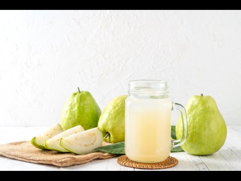 Cách làm nước ép ổi bằng máy xay sinh tố