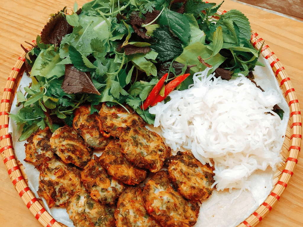 goi-y-cach-thuong-thuc-cha-ca-ngan-hap-dan