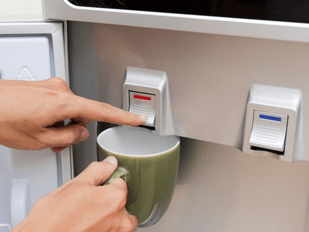 cach-su-dung-cay-nuoc-nong-lanh-kangaroo-dung-chuan