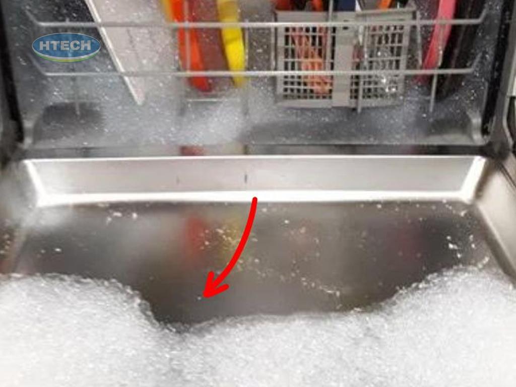 bo-xa-phong-tran-ra-khoi-may-rua-bat