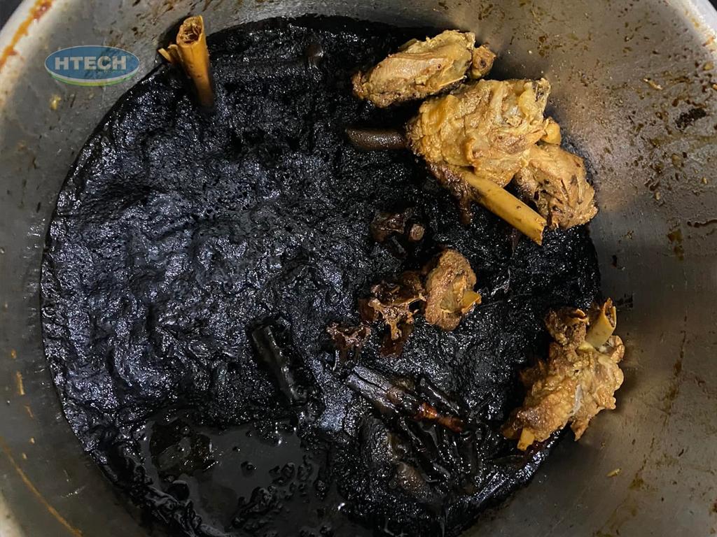 lam-sach-noi-inox-bi-chay-den